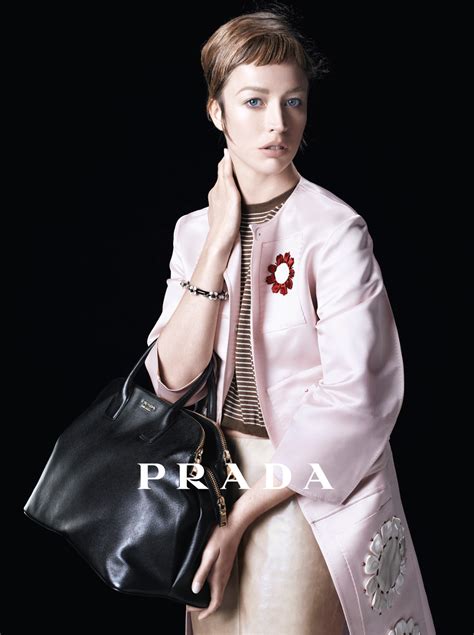 prada womans